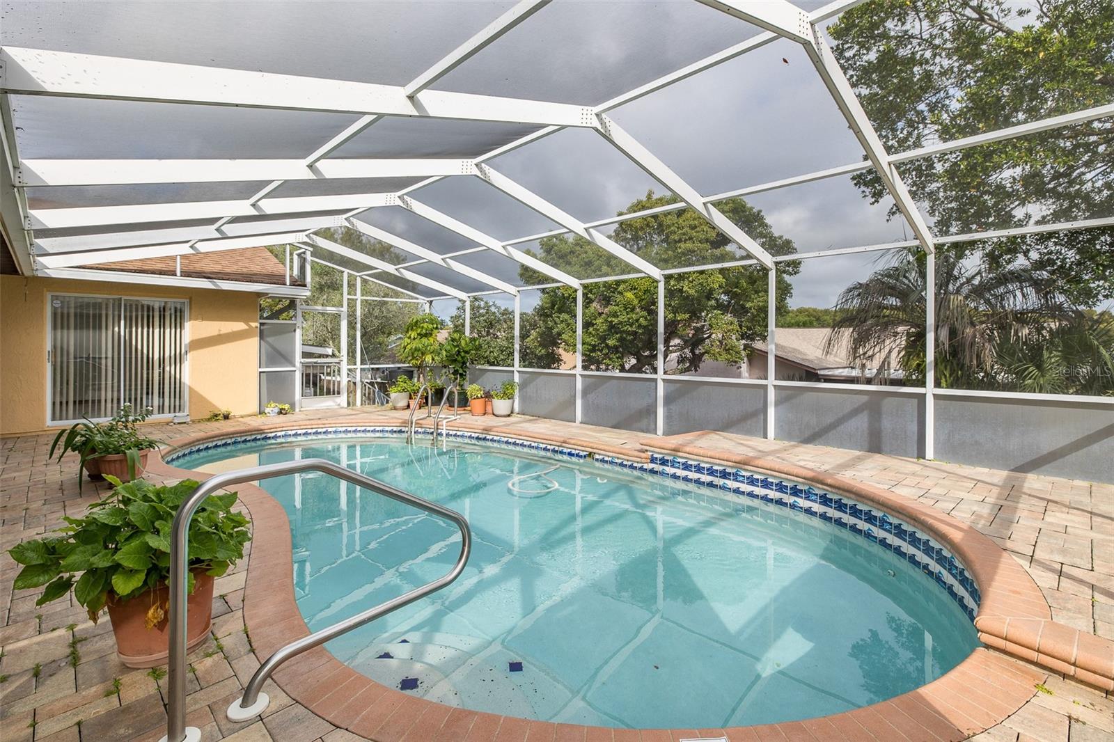 BRIARWOODS - Residential