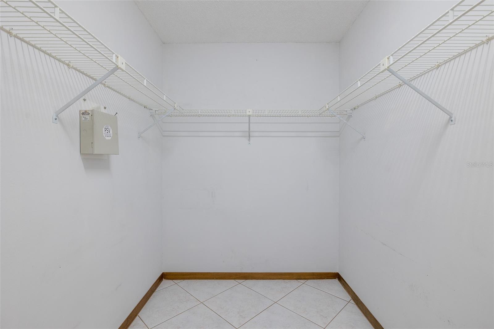 BRIARWOODS - Residential