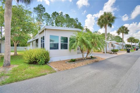 A home in WINTER HAVEN