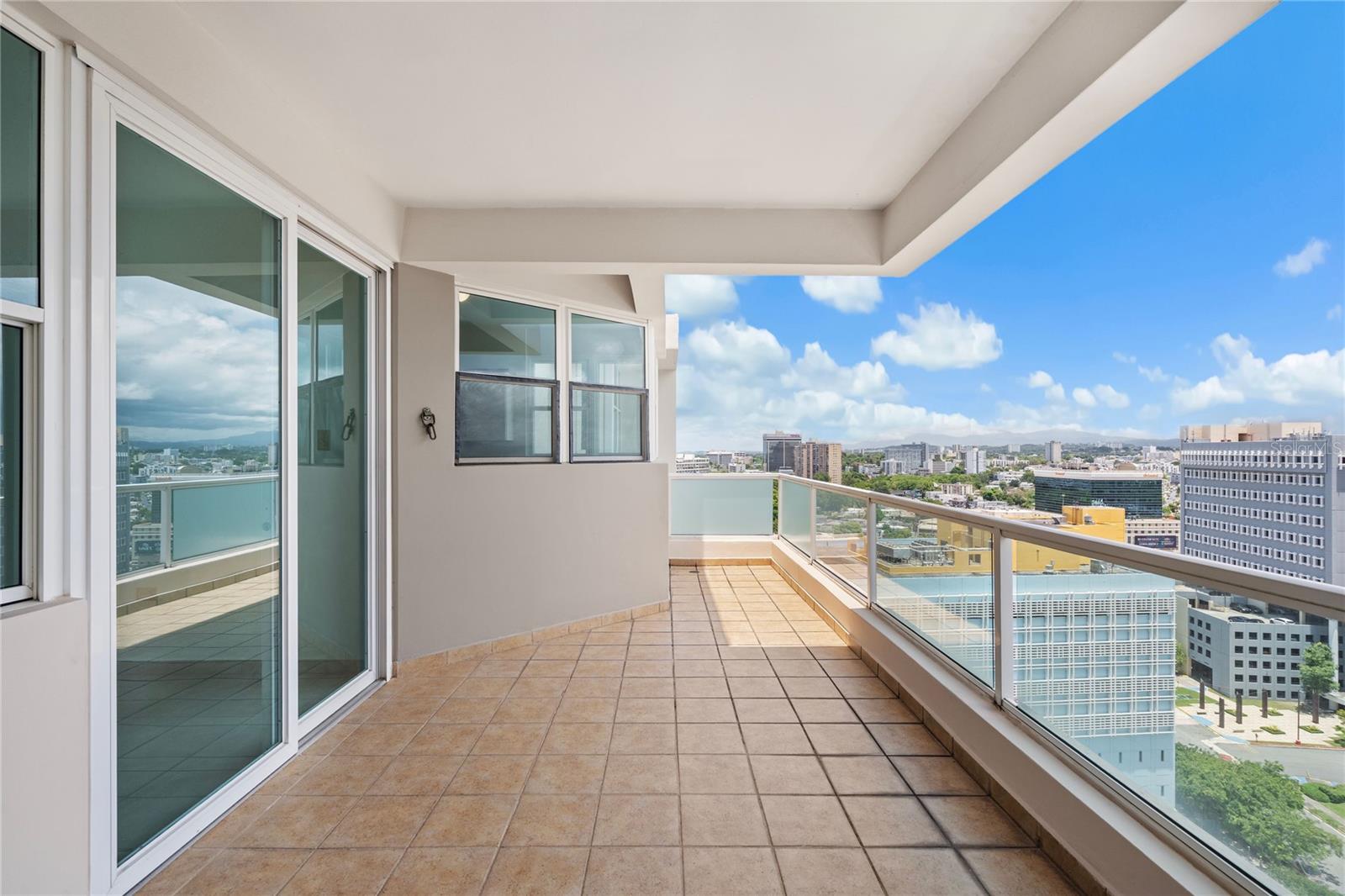 CONDOMINIO TORRE CIBELES - Residential