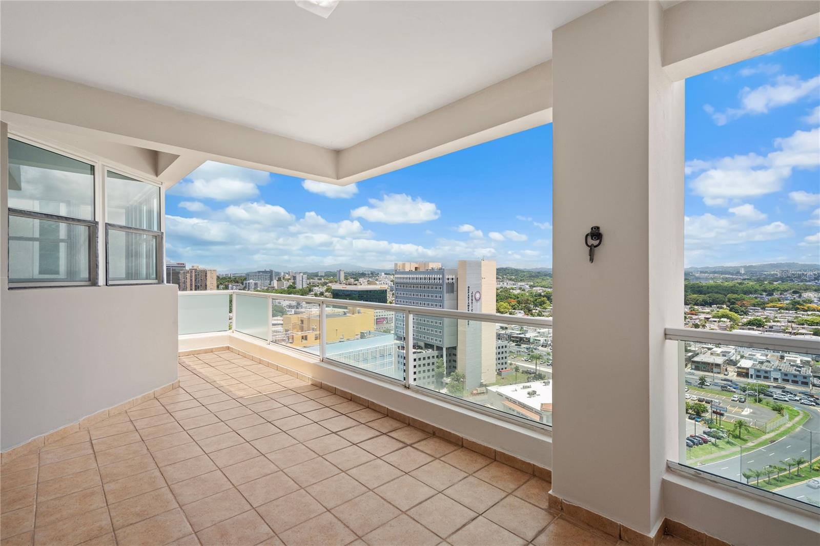 CONDOMINIO TORRE CIBELES - Residential
