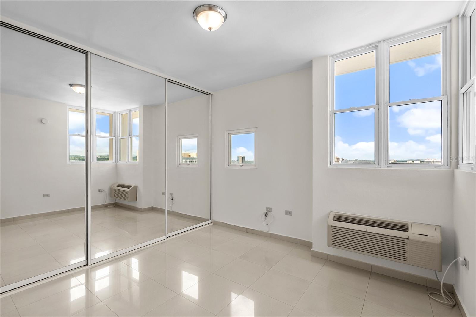 CONDOMINIO TORRE CIBELES - Residential