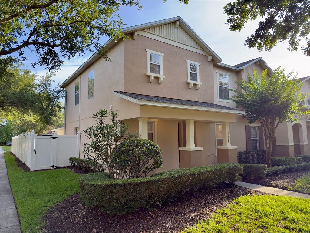 Photo of 13874 Phoenix Drive, Orlando, FL 32828 (MLS # O6411080)