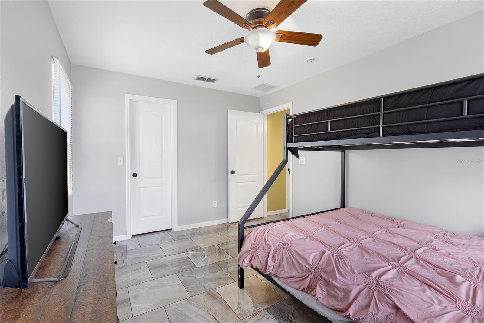 MINNEOLA QUAIL VALLEY PH 03 LT 181 PB - Residential