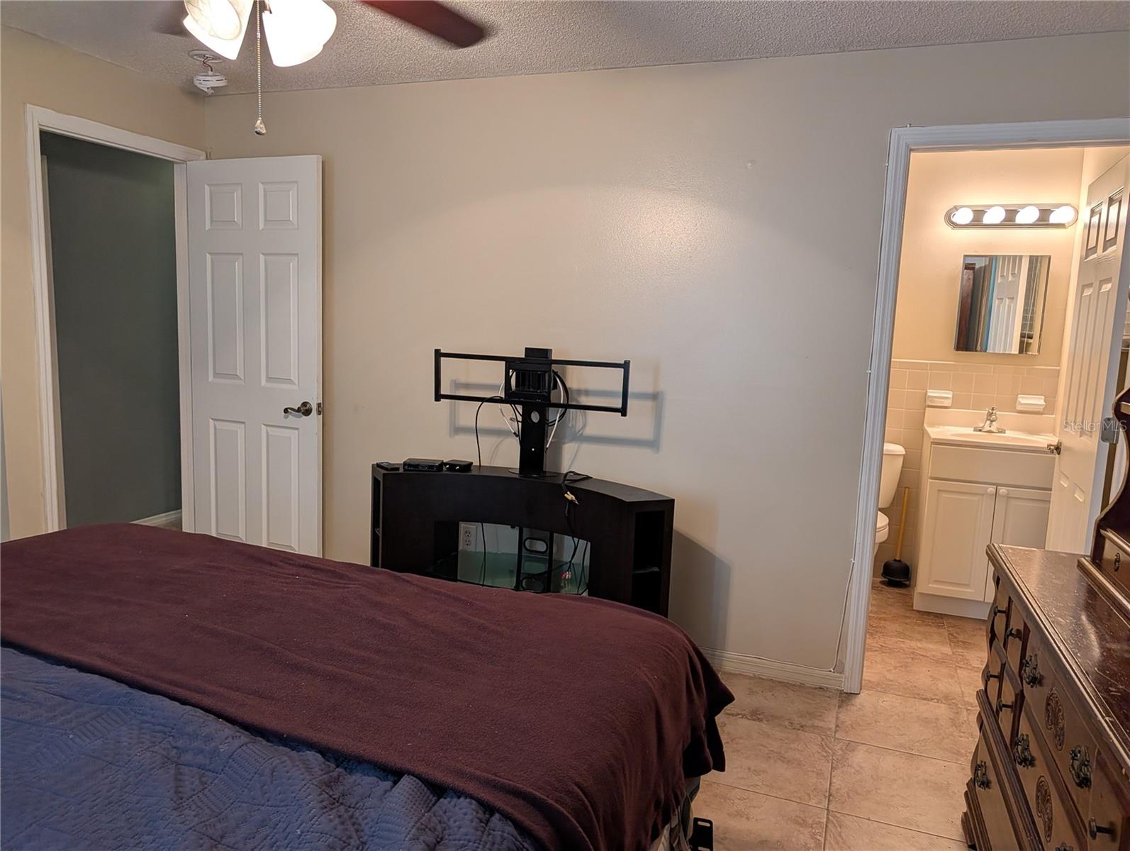 SHADY VILLAS UNIT 02 - Residential