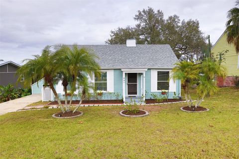 Photo of 841 Campbell Avenue, Lake Wales, FL 33853 (MLS # K4903190)