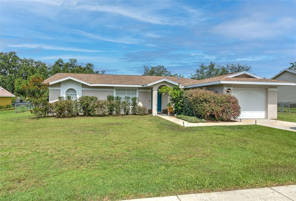 Photo of 13311 Omega Court, Dade City, FL 33525 (MLS # TB8402134)