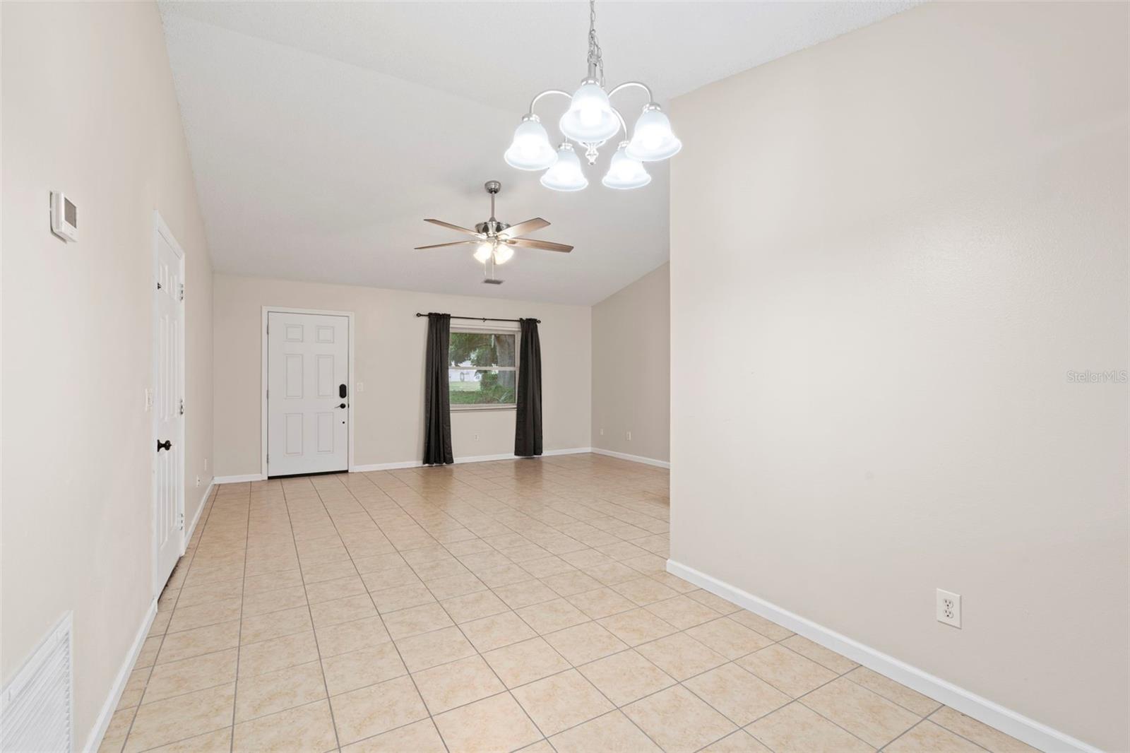 MASCOTTE LAKE JACKSON ESTATES - Residential