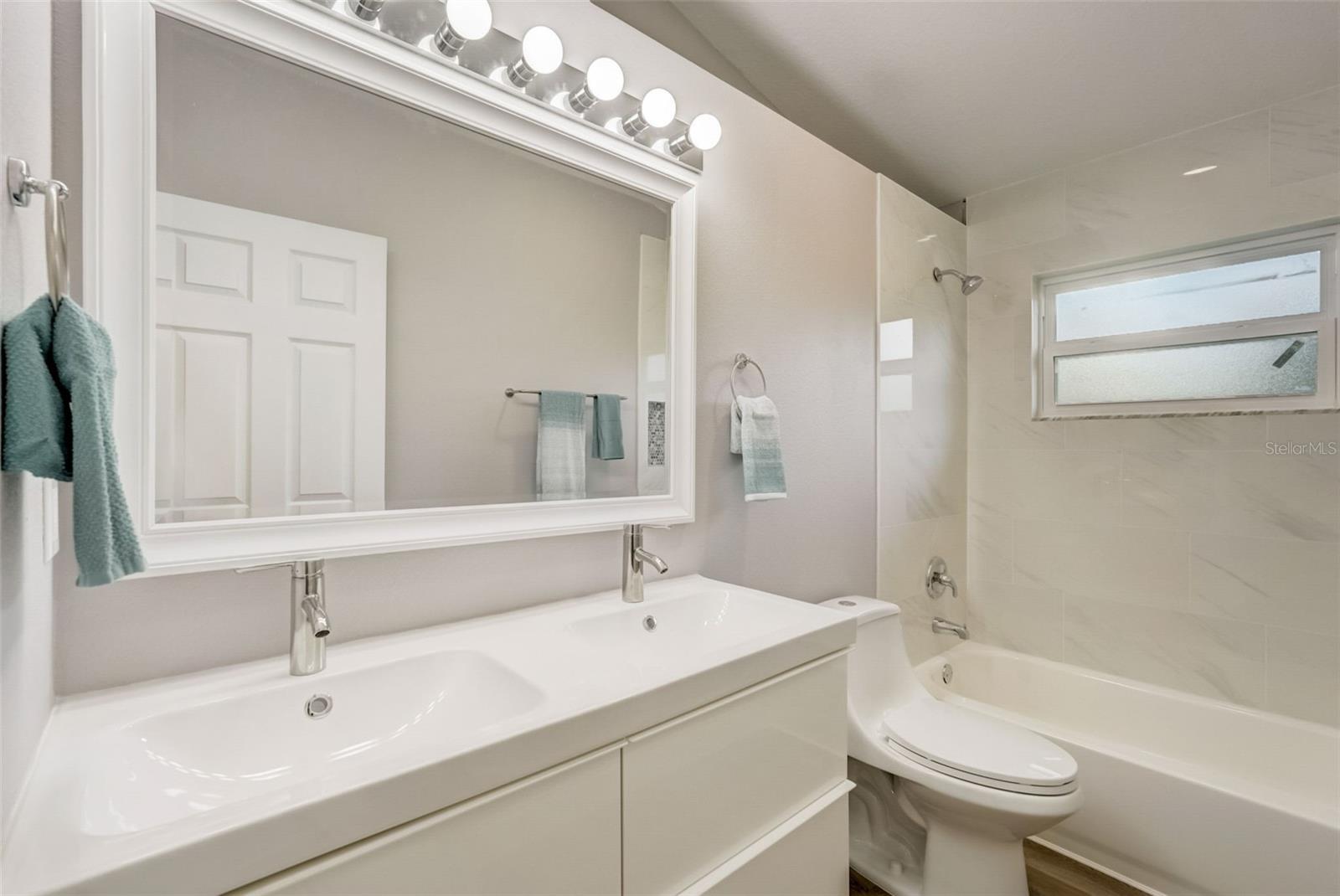 ORANGE COVE - Residential