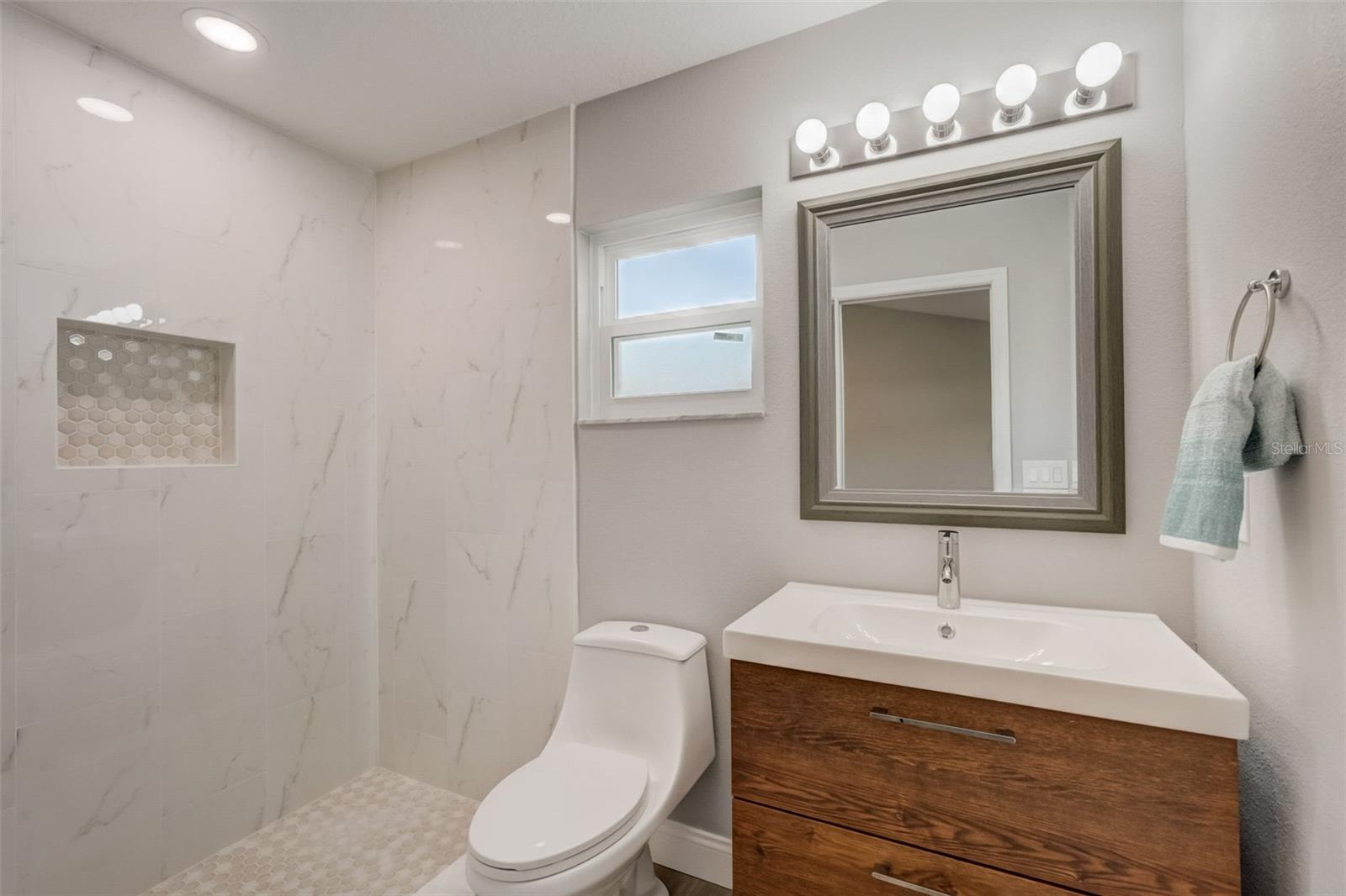 ORANGE COVE - Residential