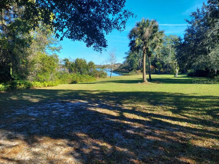 BLUE LAKE - Residential