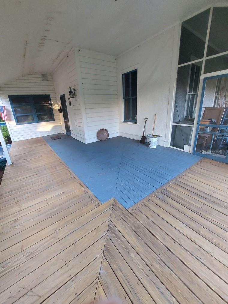 BLUE LAKE - Residential