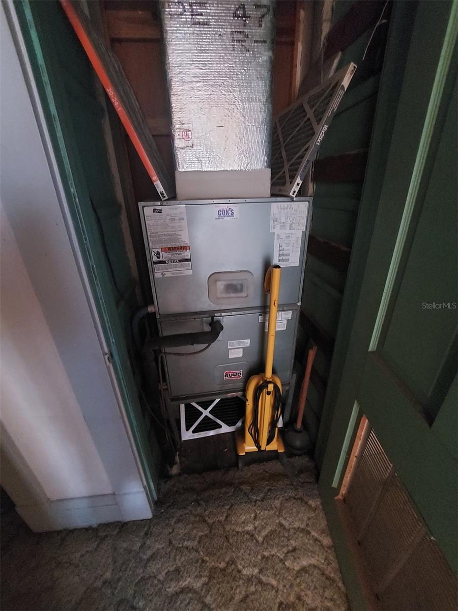 BLUE LAKE - Residential