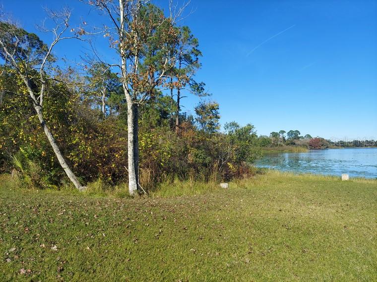 BLUE LAKE - Residential