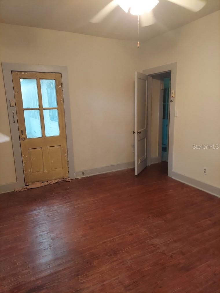 BLUE LAKE - Residential