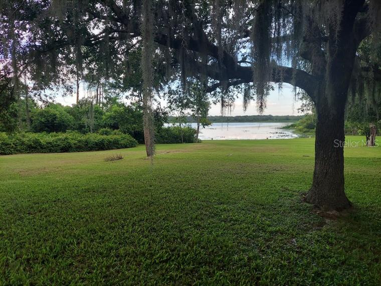 BLUE LAKE - Residential