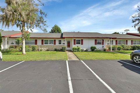 A home in DELAND