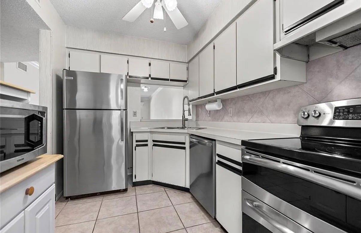 7294 CLOISTER DRIVE 23