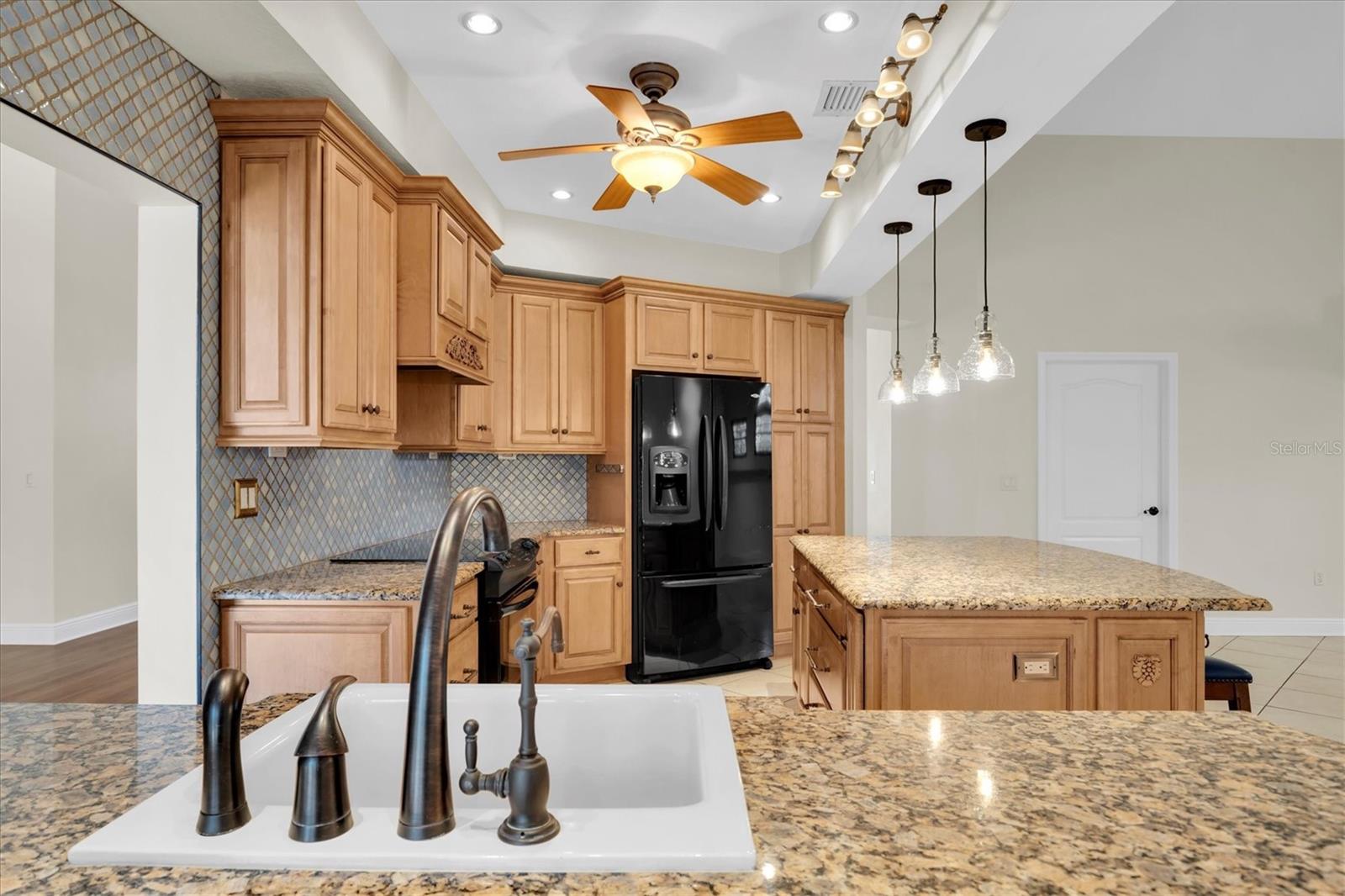 GLENBROOK WEST - Residential