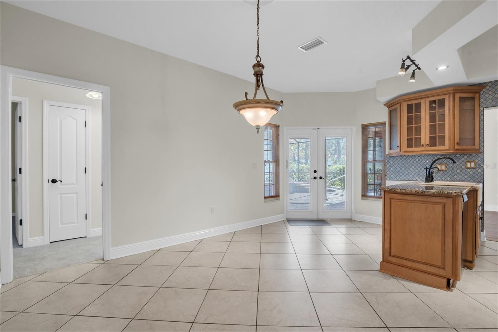 GLENBROOK WEST - Residential