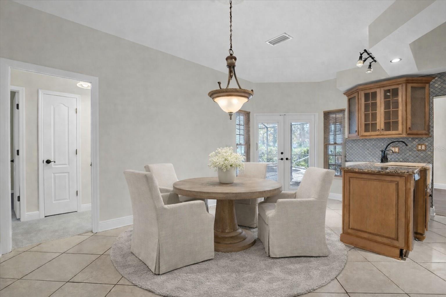 GLENBROOK WEST - Residential