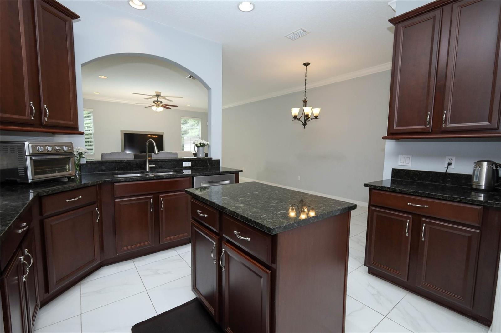 TERRACINA AT LAKE FOREST SECOND AMD - Residential