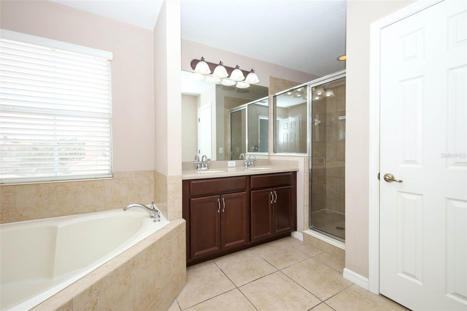 TERRACINA AT LAKE FOREST SECOND AMD - Residential
