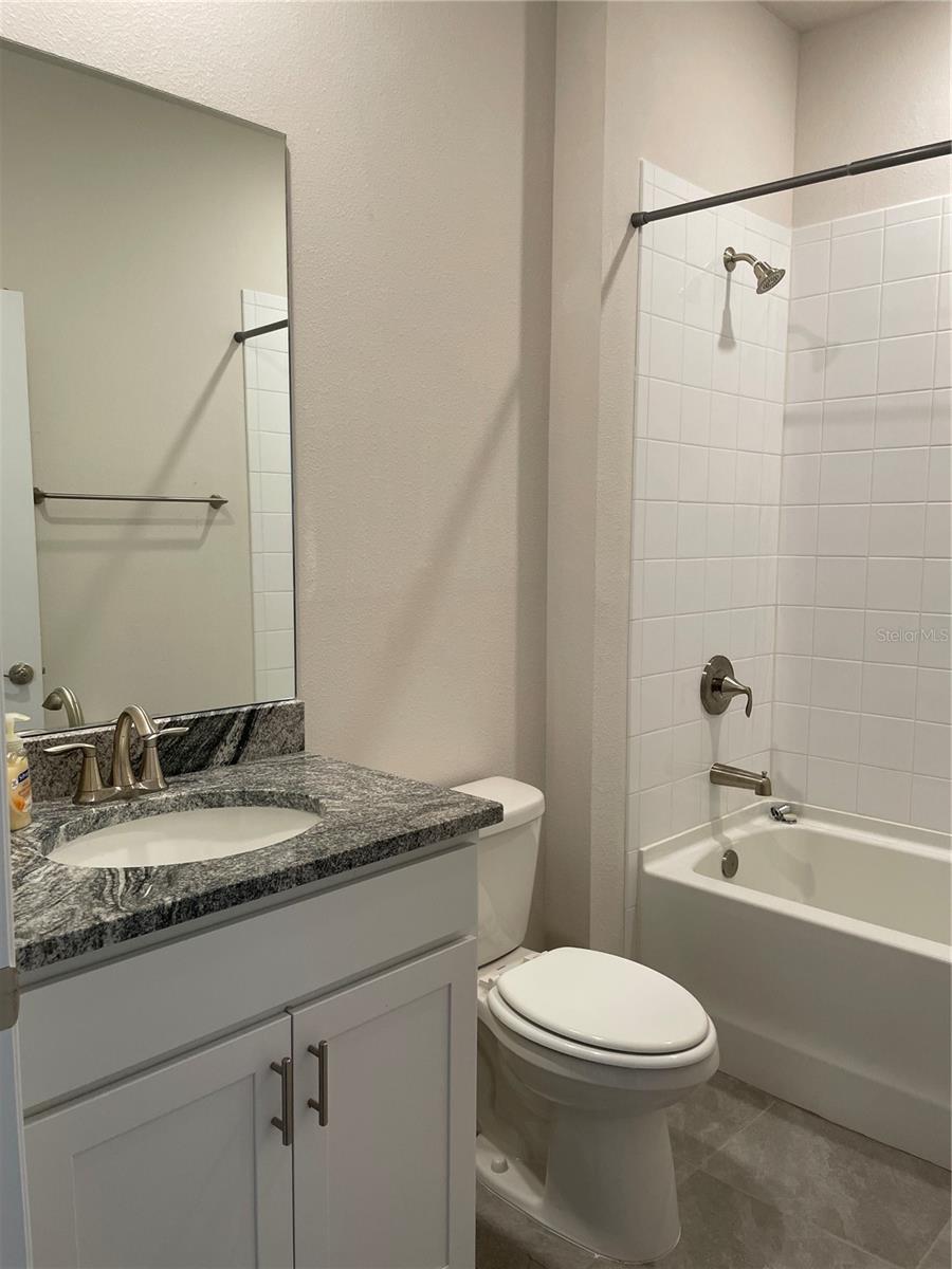 STAR FARMS - Residential Lease