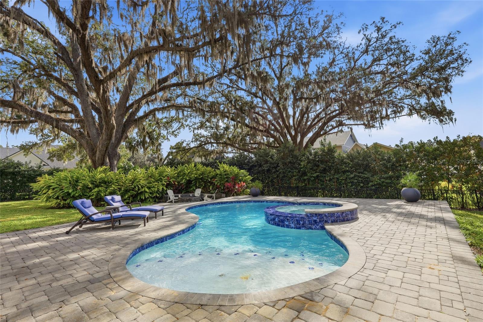 OAKLAND HILLS - Residential