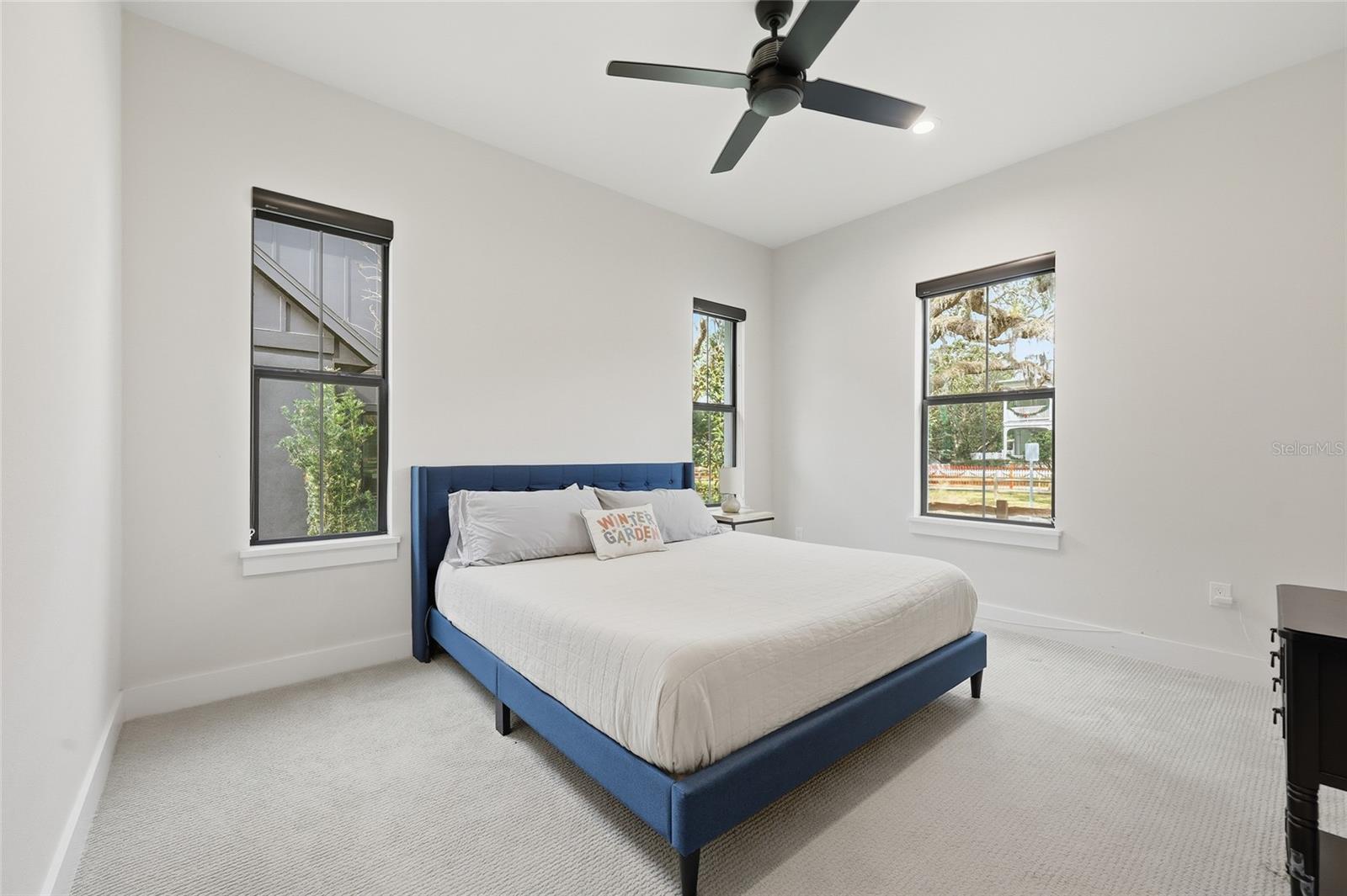 OAKLAND HILLS - Residential