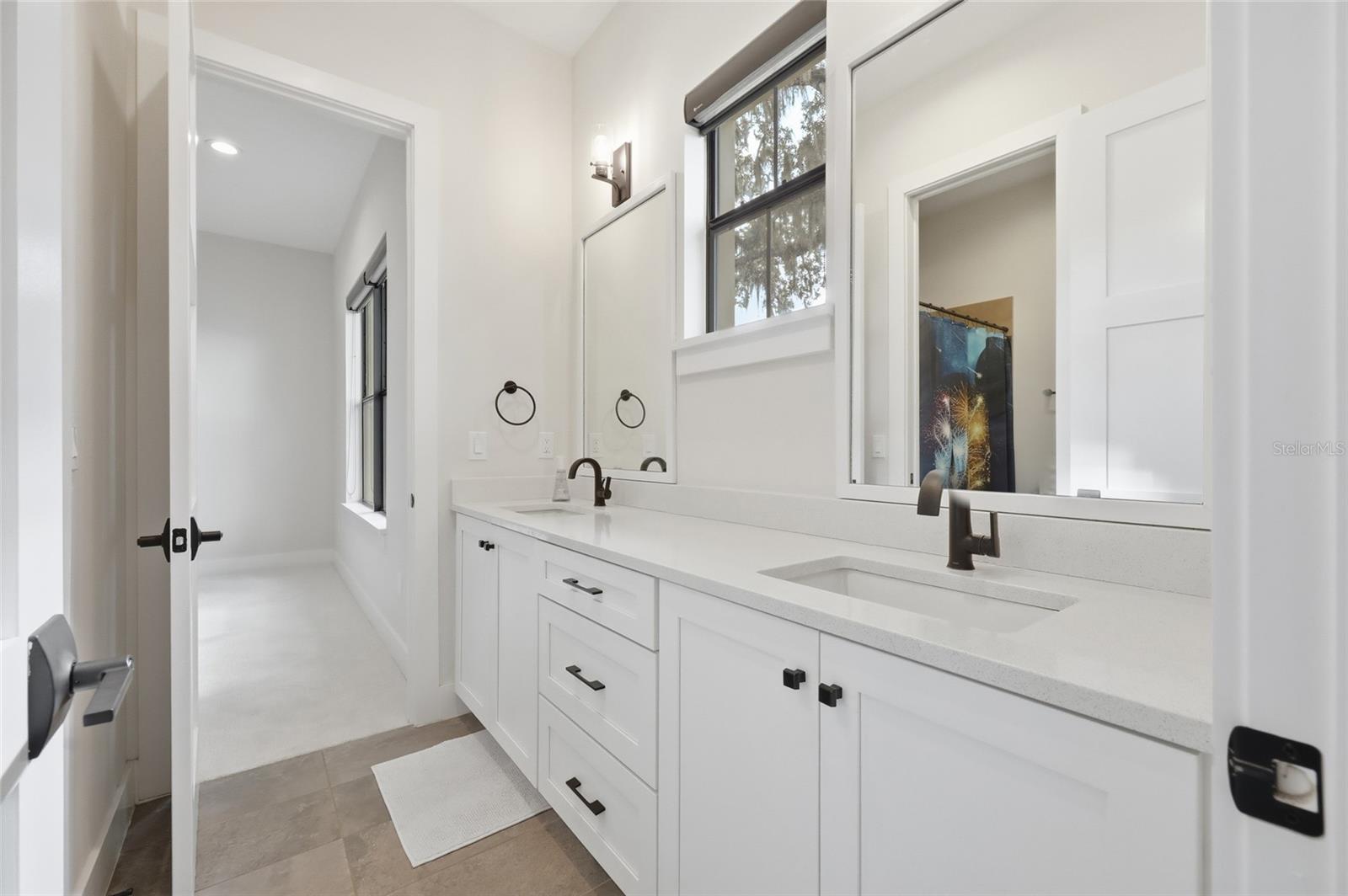 OAKLAND HILLS - Residential