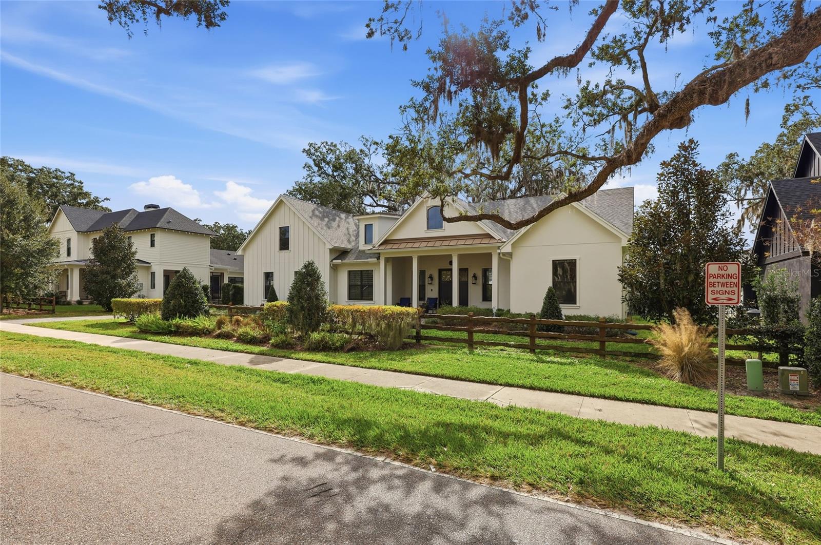 OAKLAND HILLS - Residential