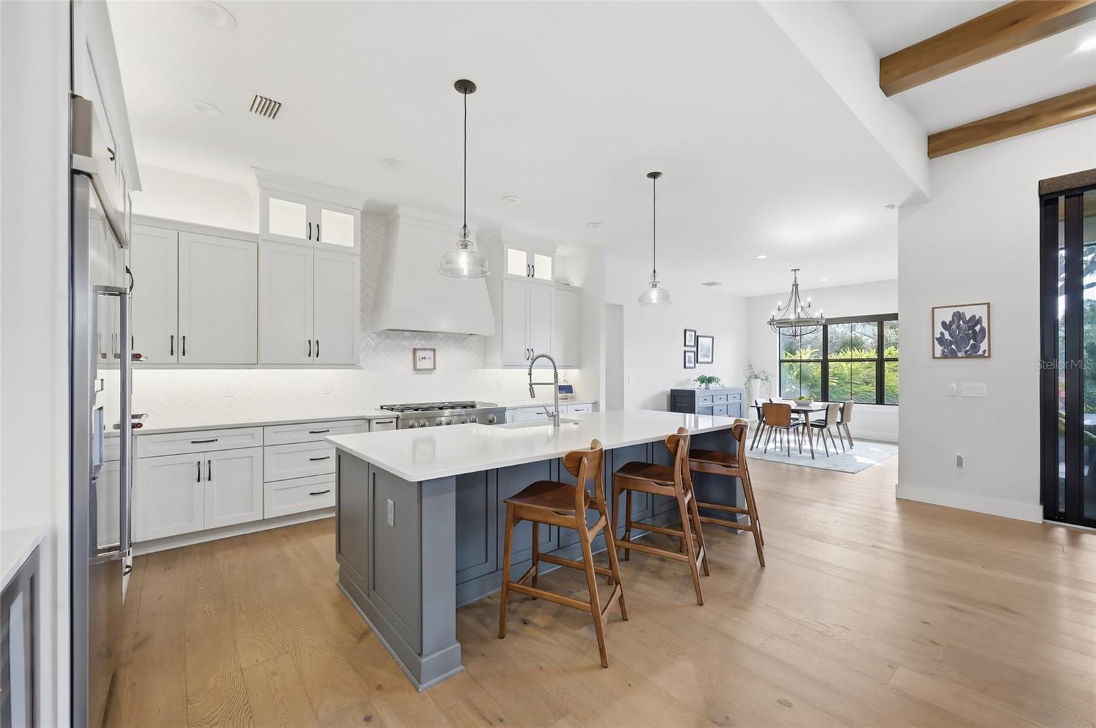 OAKLAND HILLS - Residential