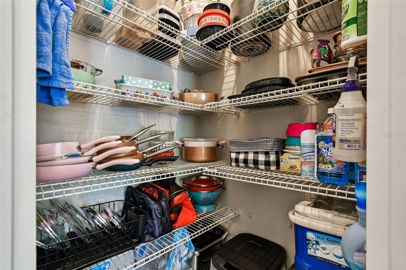 ADDISON MANOR - Residential