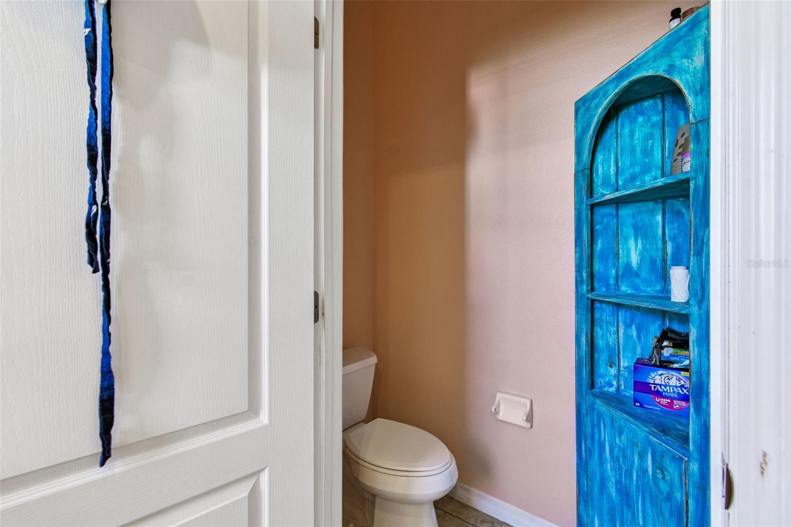 ADDISON MANOR - Residential