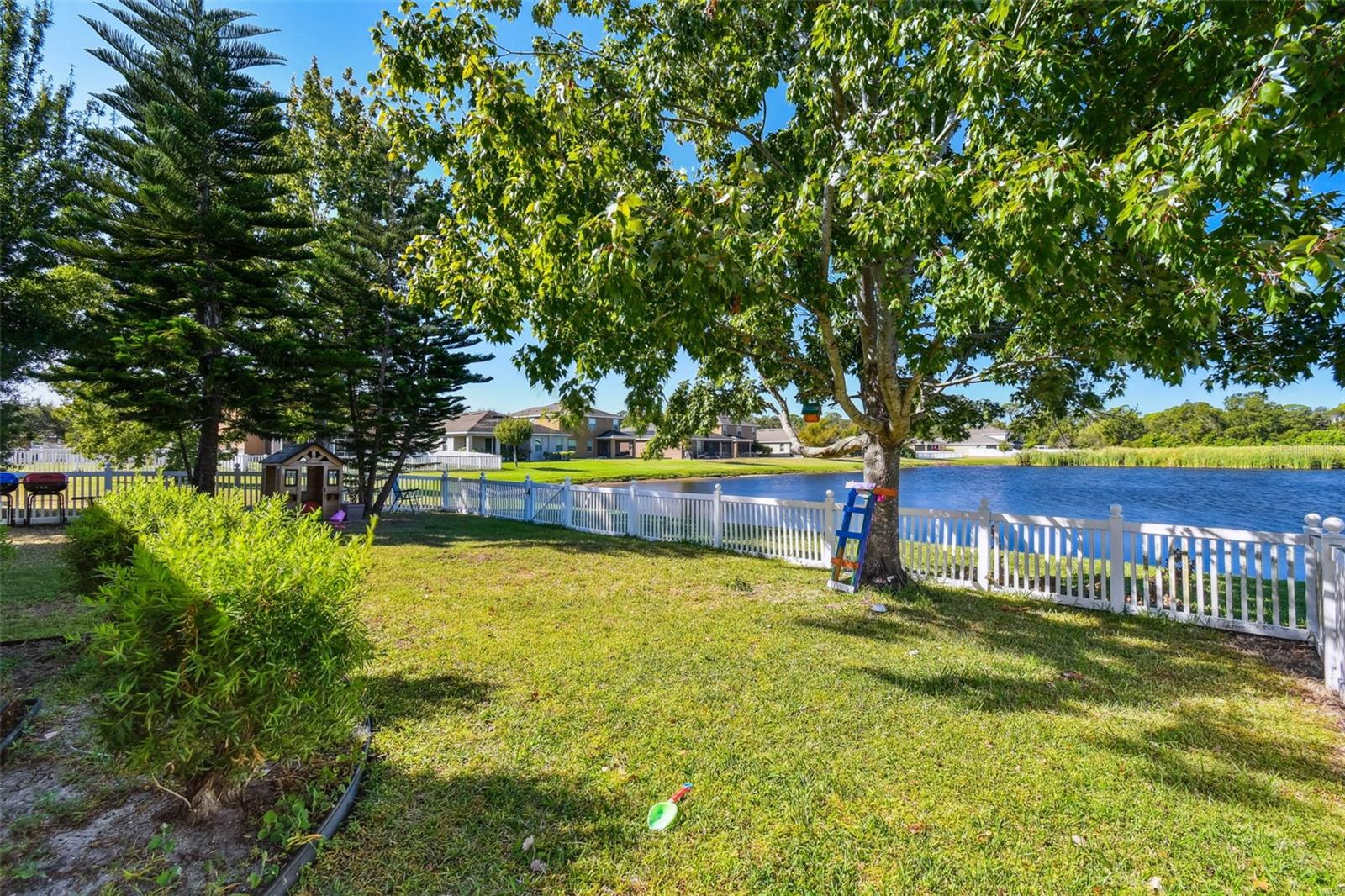 ADDISON MANOR - Residential