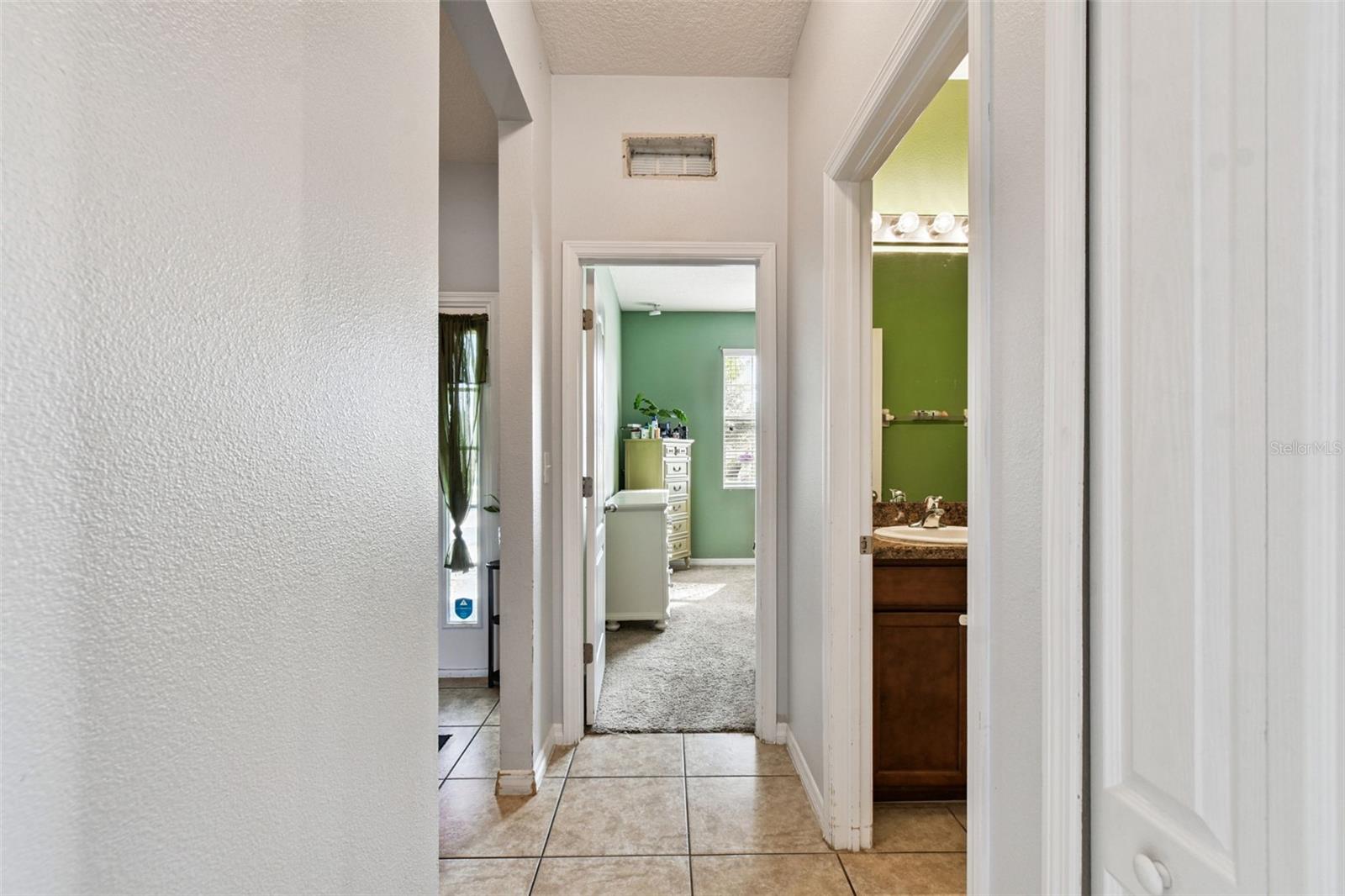 ADDISON MANOR - Residential