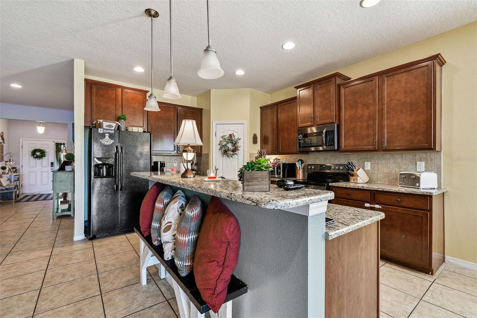 ADDISON MANOR - Residential