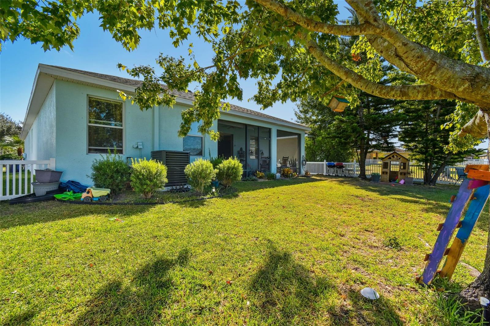 ADDISON MANOR - Residential