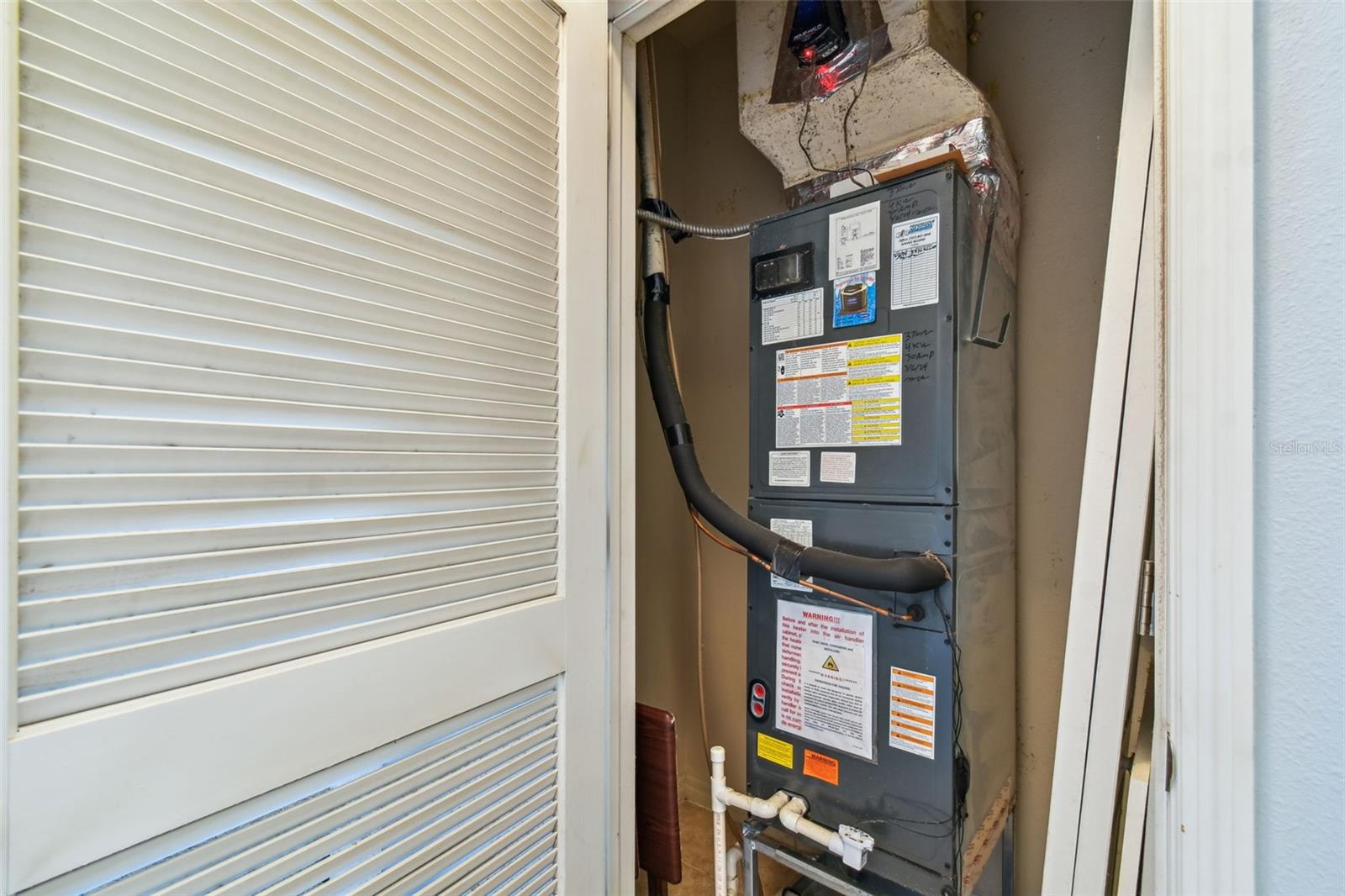 ADDISON MANOR - Residential