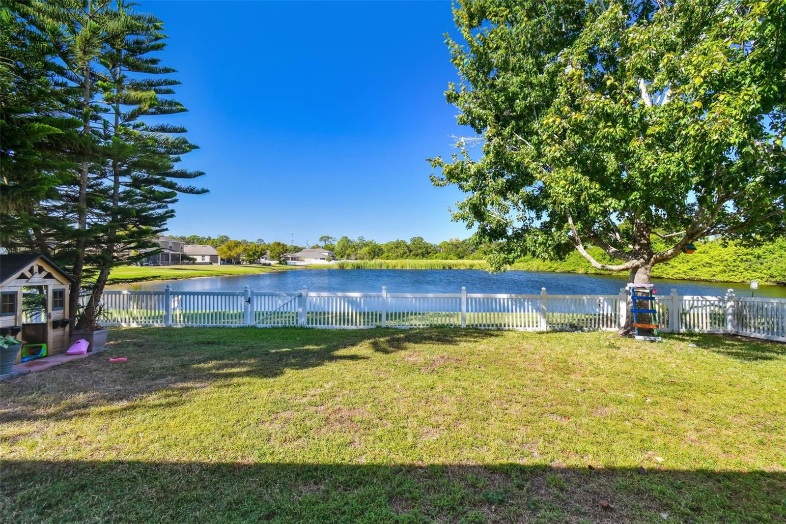 ADDISON MANOR - Residential