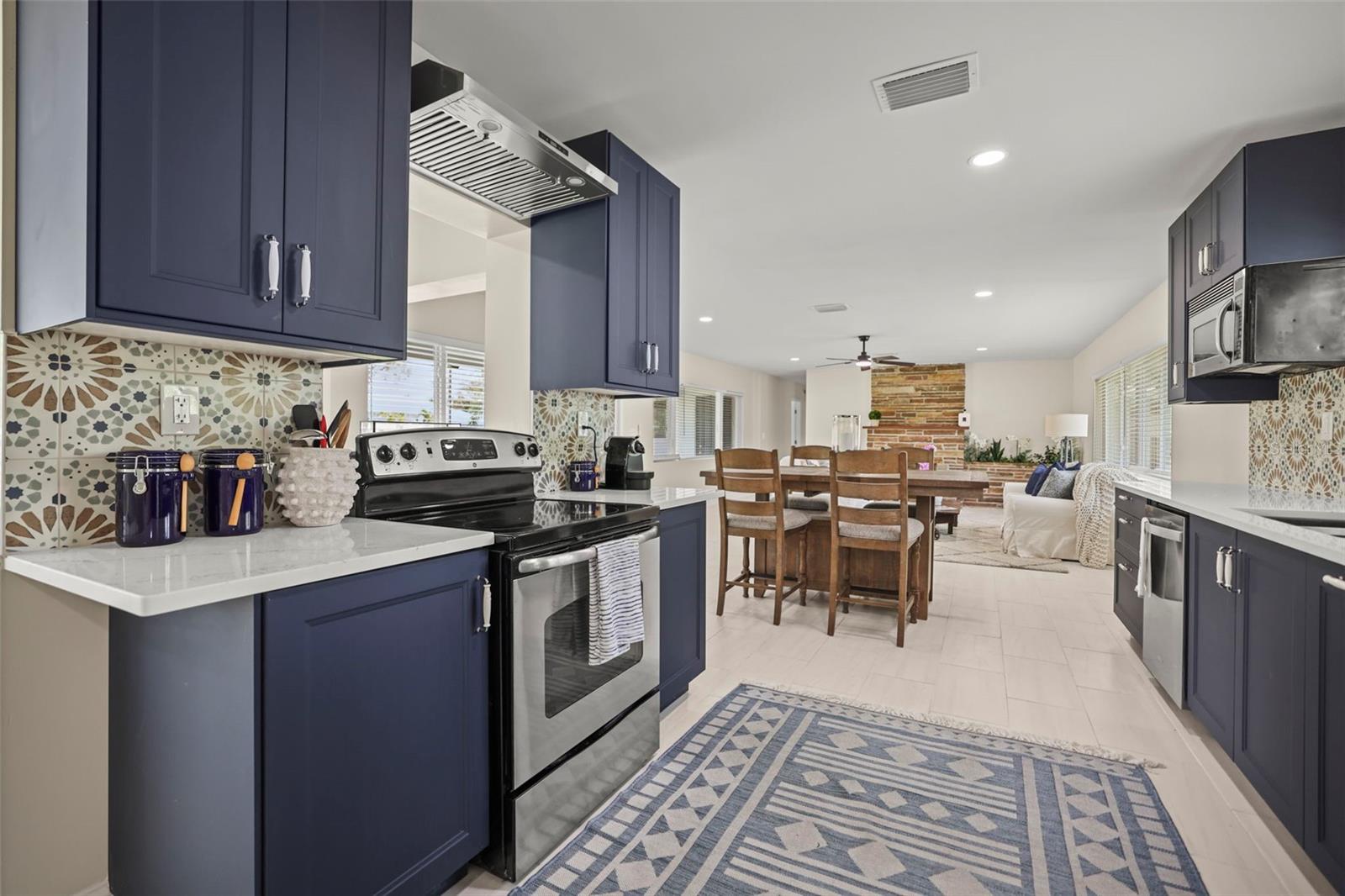 1794 SANTA BARBARA DR