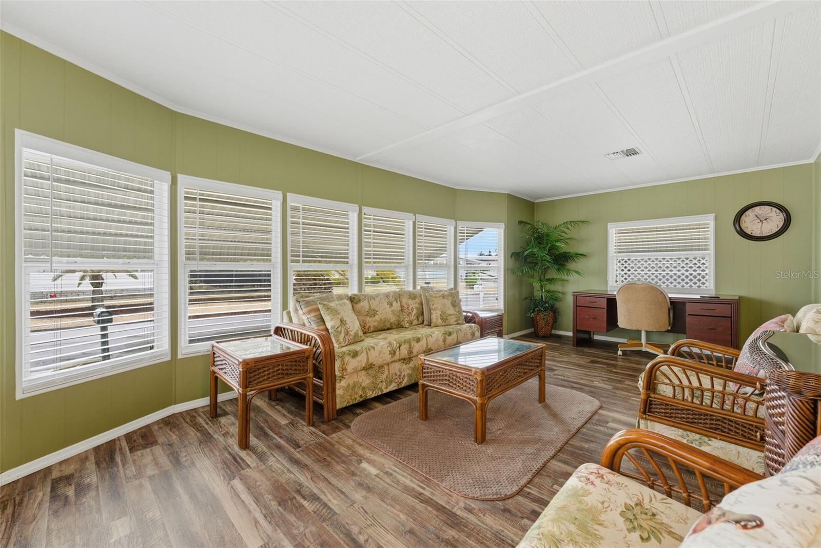 PONDEROSA PARK - Residential