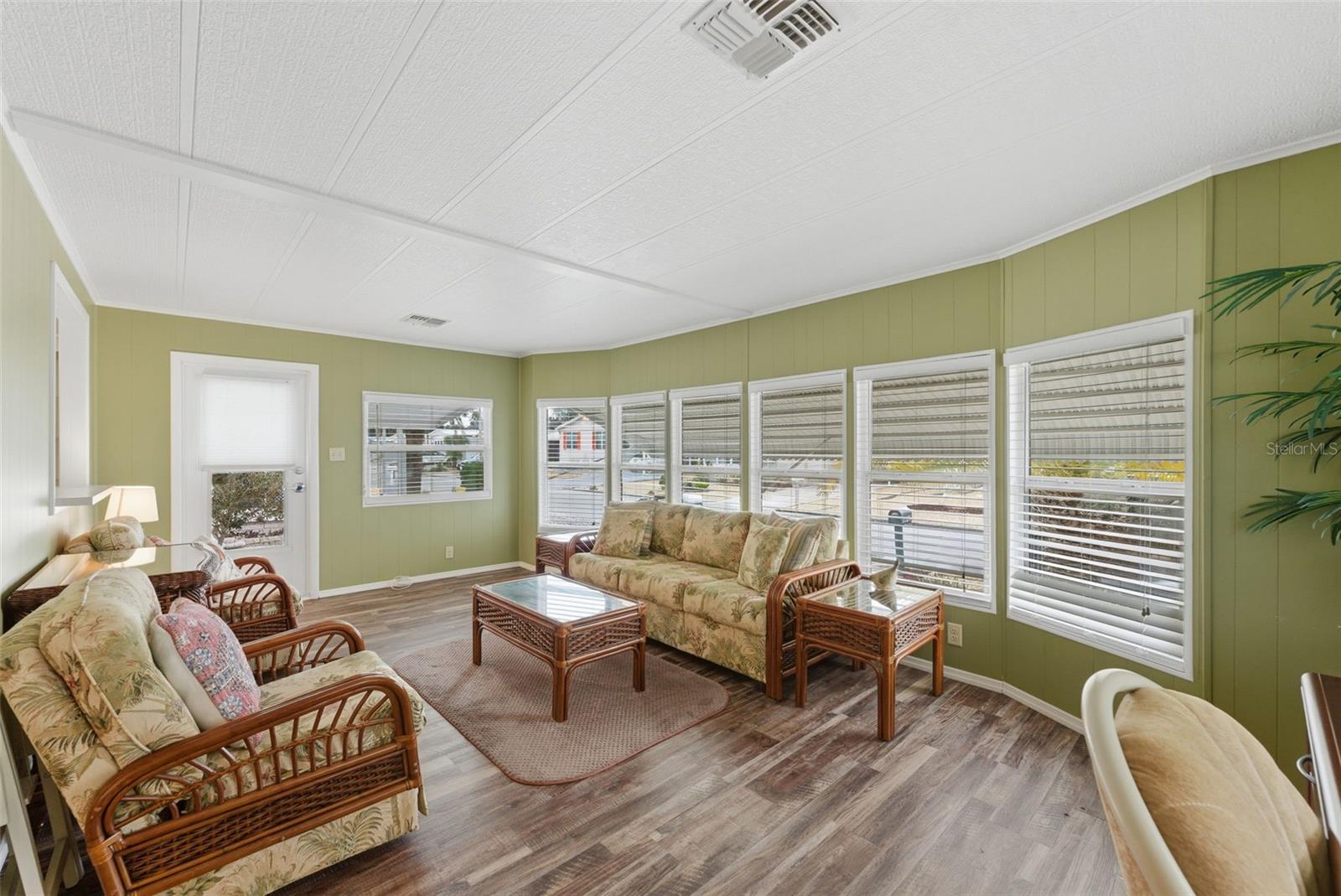 PONDEROSA PARK - Residential