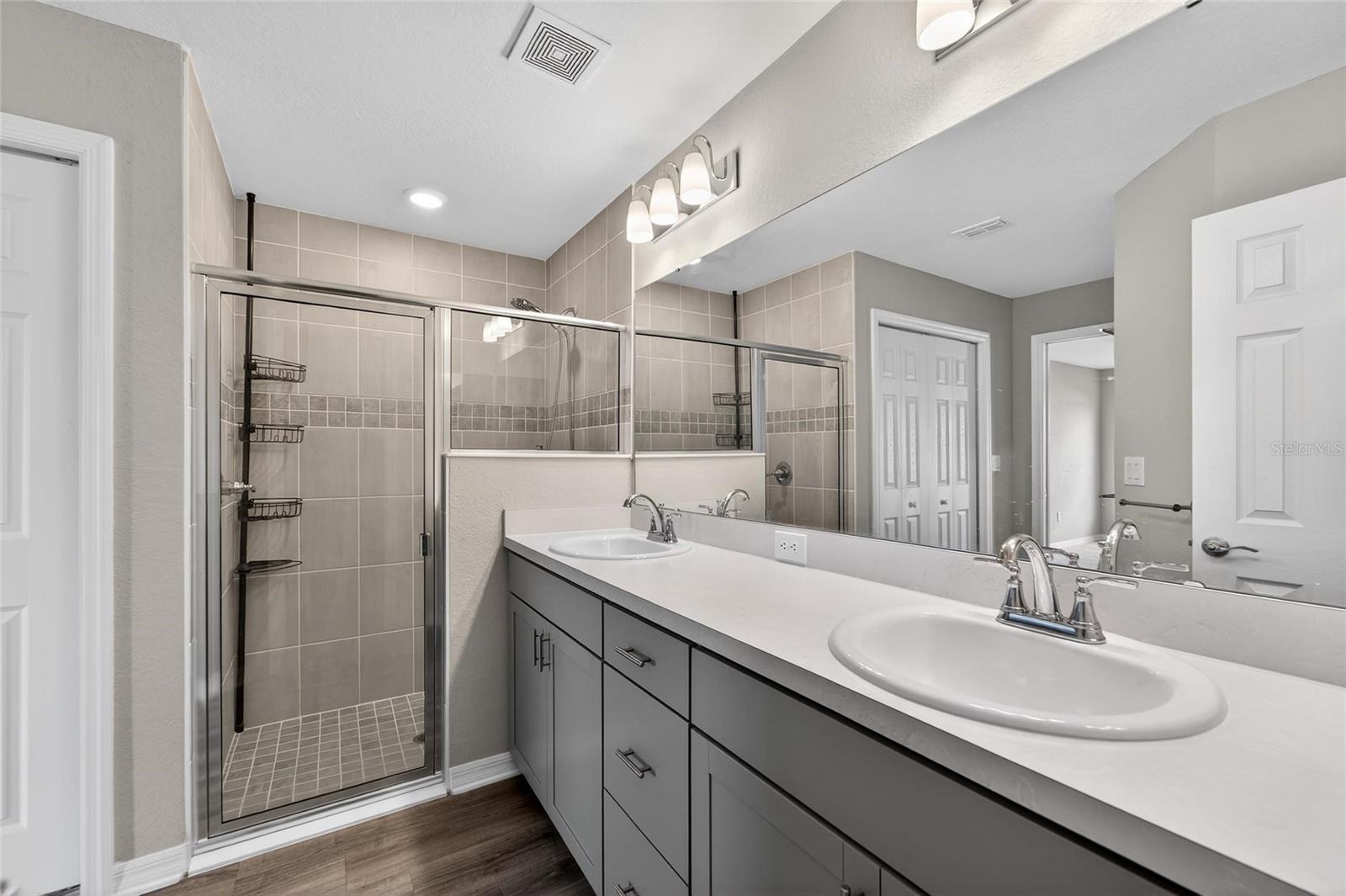 RIDGEWOOD SOUTH - Residential