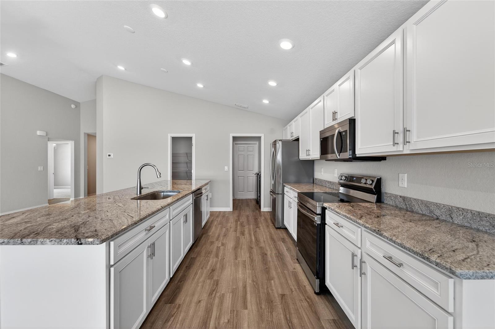 RIDGEWOOD SOUTH - Residential