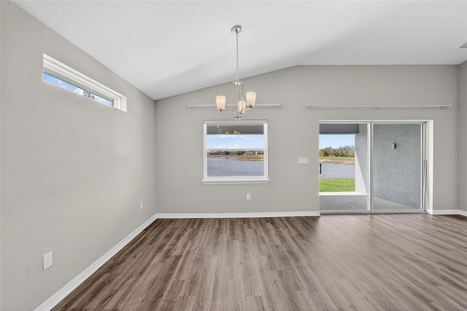 RIDGEWOOD SOUTH - Residential