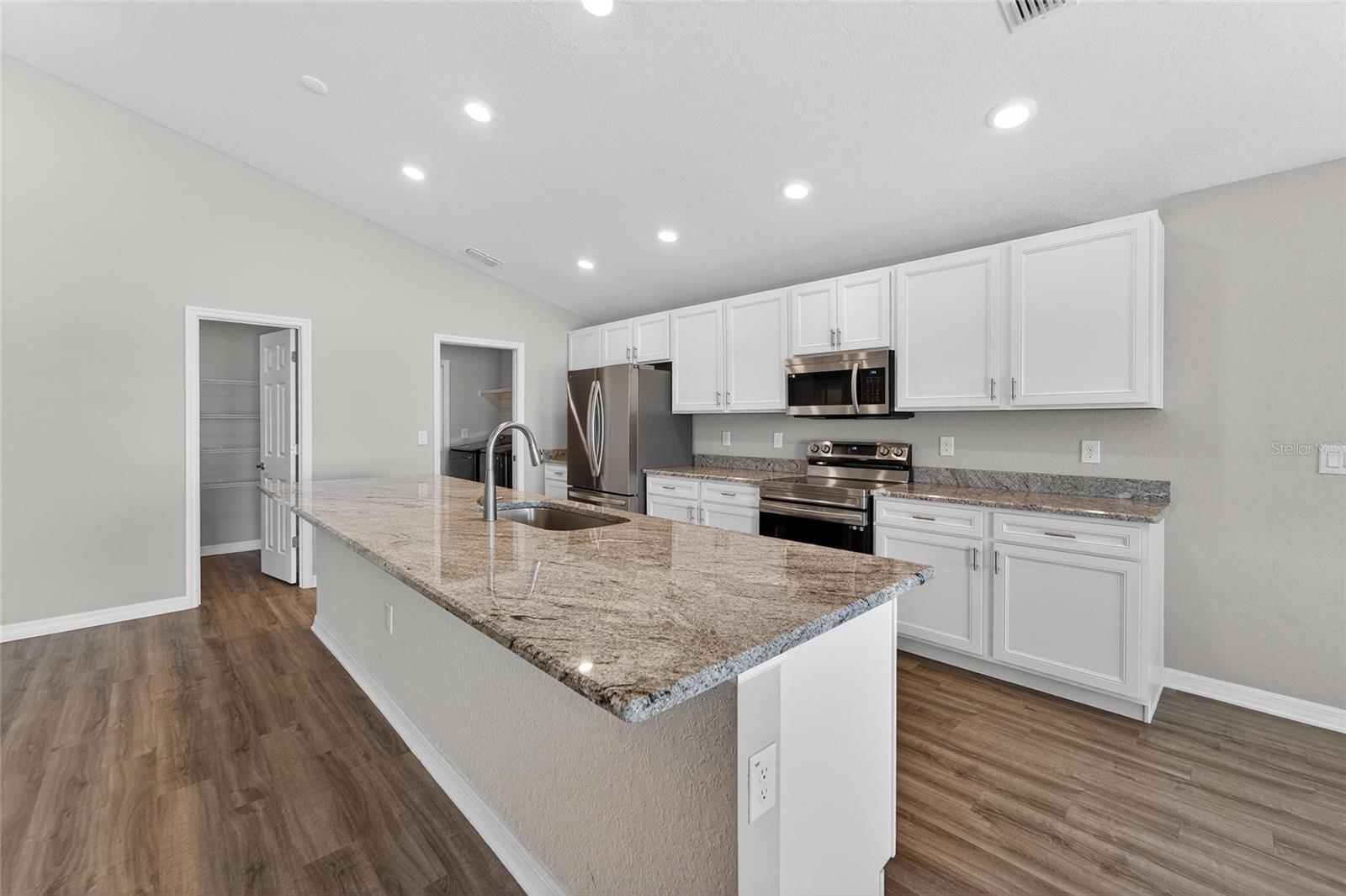 RIDGEWOOD SOUTH - Residential