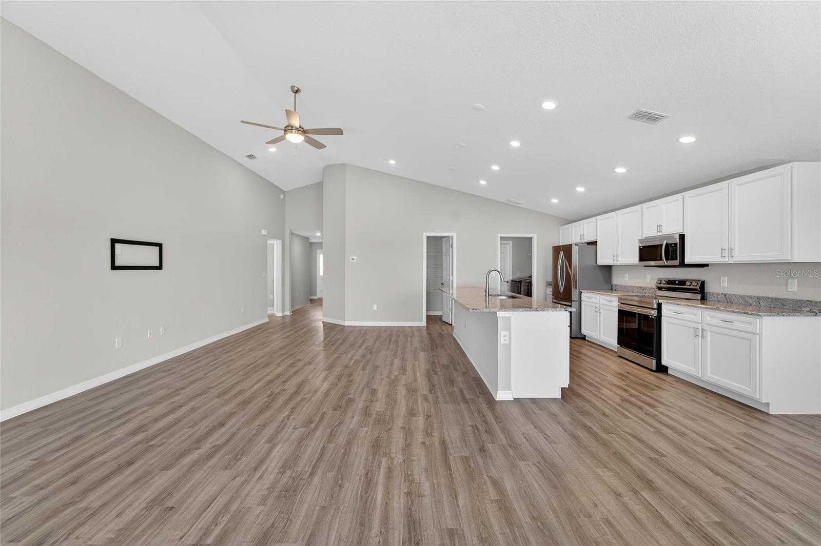 RIDGEWOOD SOUTH - Residential