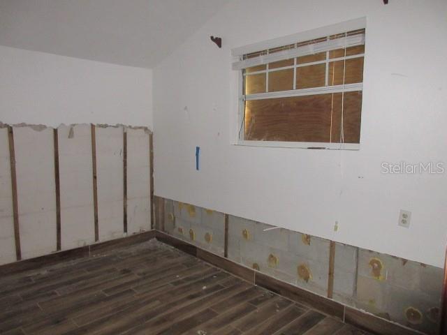 SHOREACRES CENTER - Residential